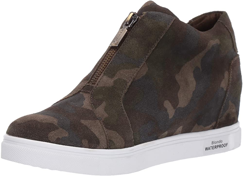 11 Best Fashion Sneakers for Women That Don’t Skimp on Comfort