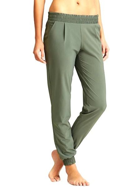 Joggers for Women: Don't Miss this Travel Fashion Trend