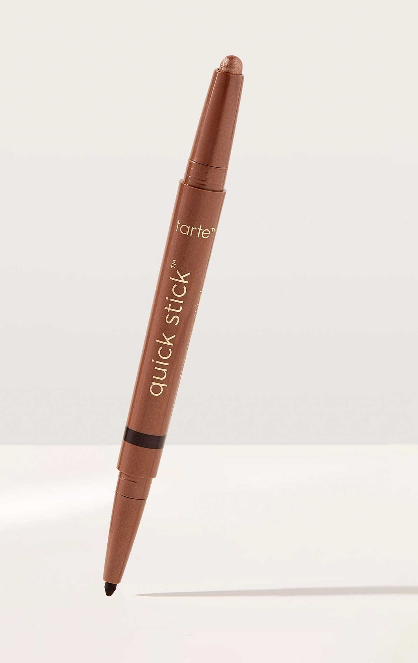 the-best-eyeliners-for-travel