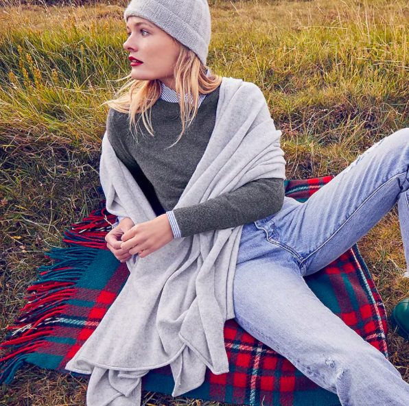 6 Winter Accessories for Women that Travel