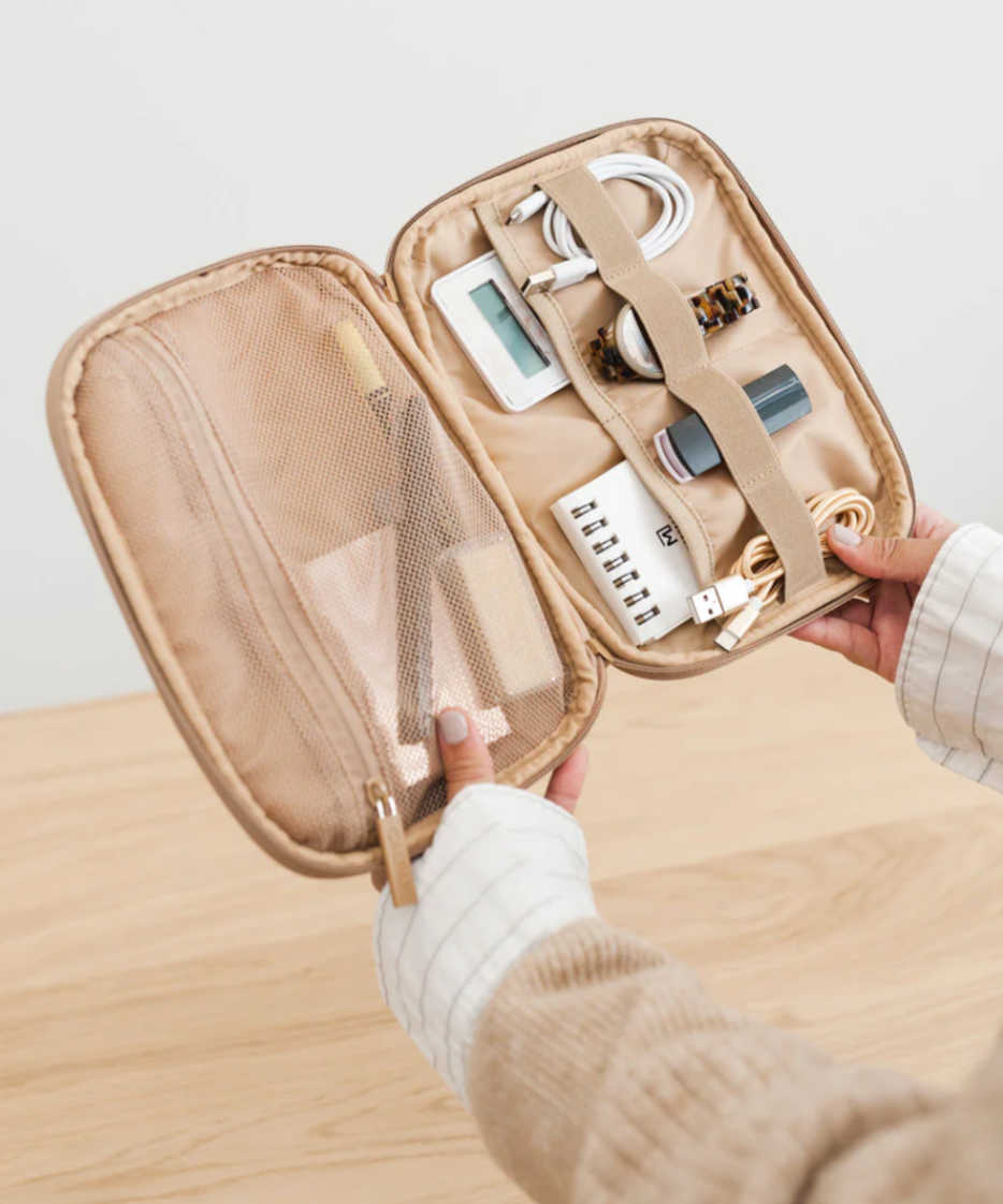 travel-cord-organizer