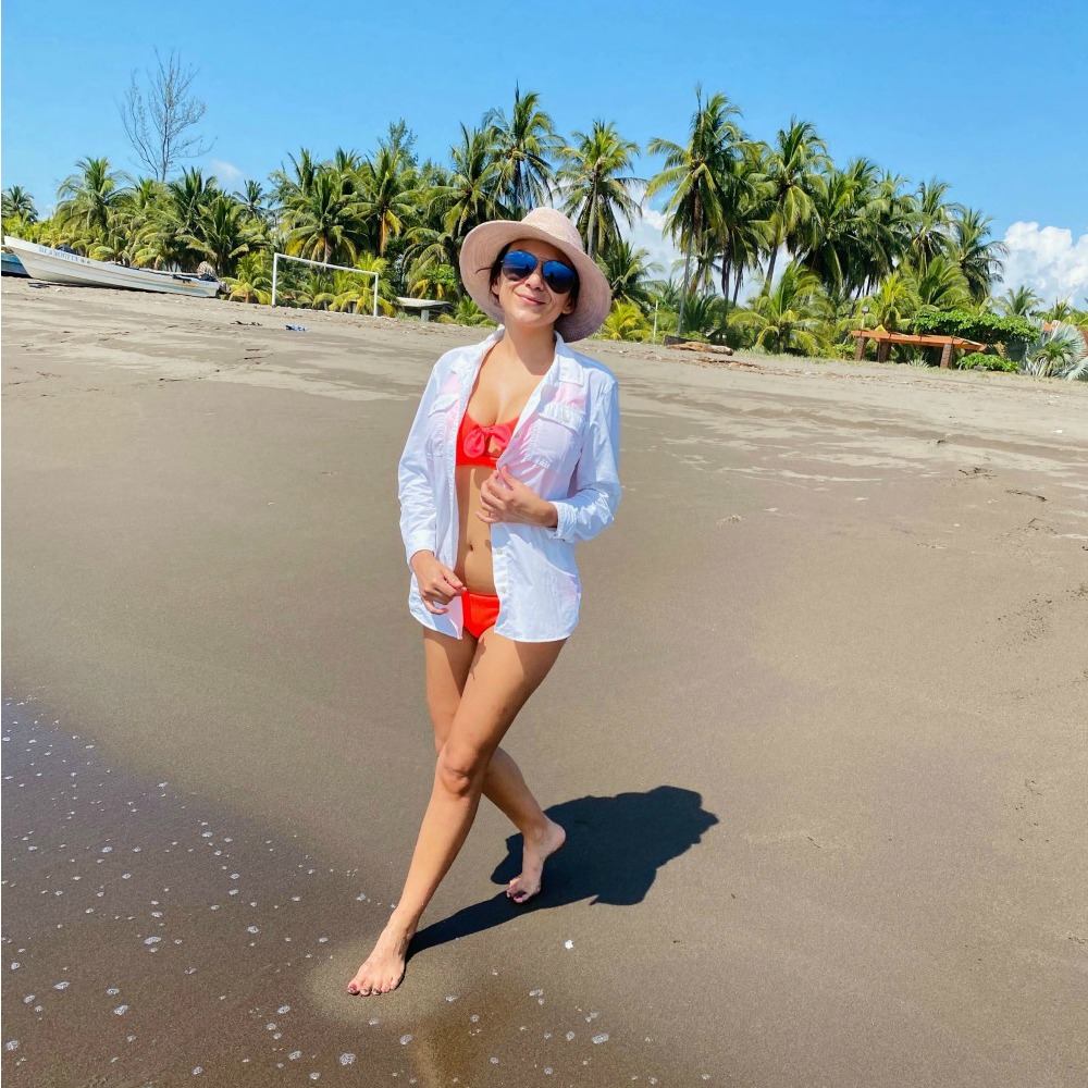 NUWFOR Womens Sun Straw Fedora Beach Hat UV UPF50 Travel Foldable Brim Summer UV Hat 