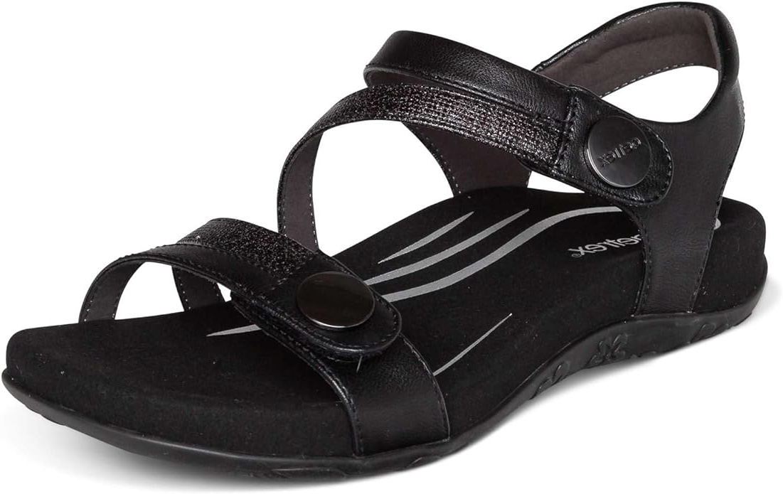 best-black-sandals