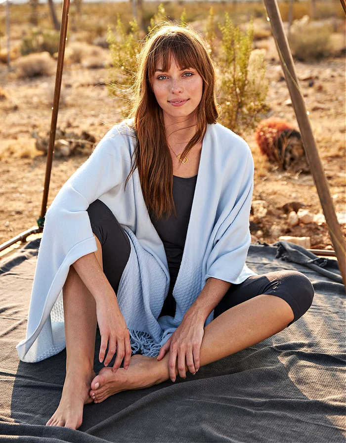 travel-wrap