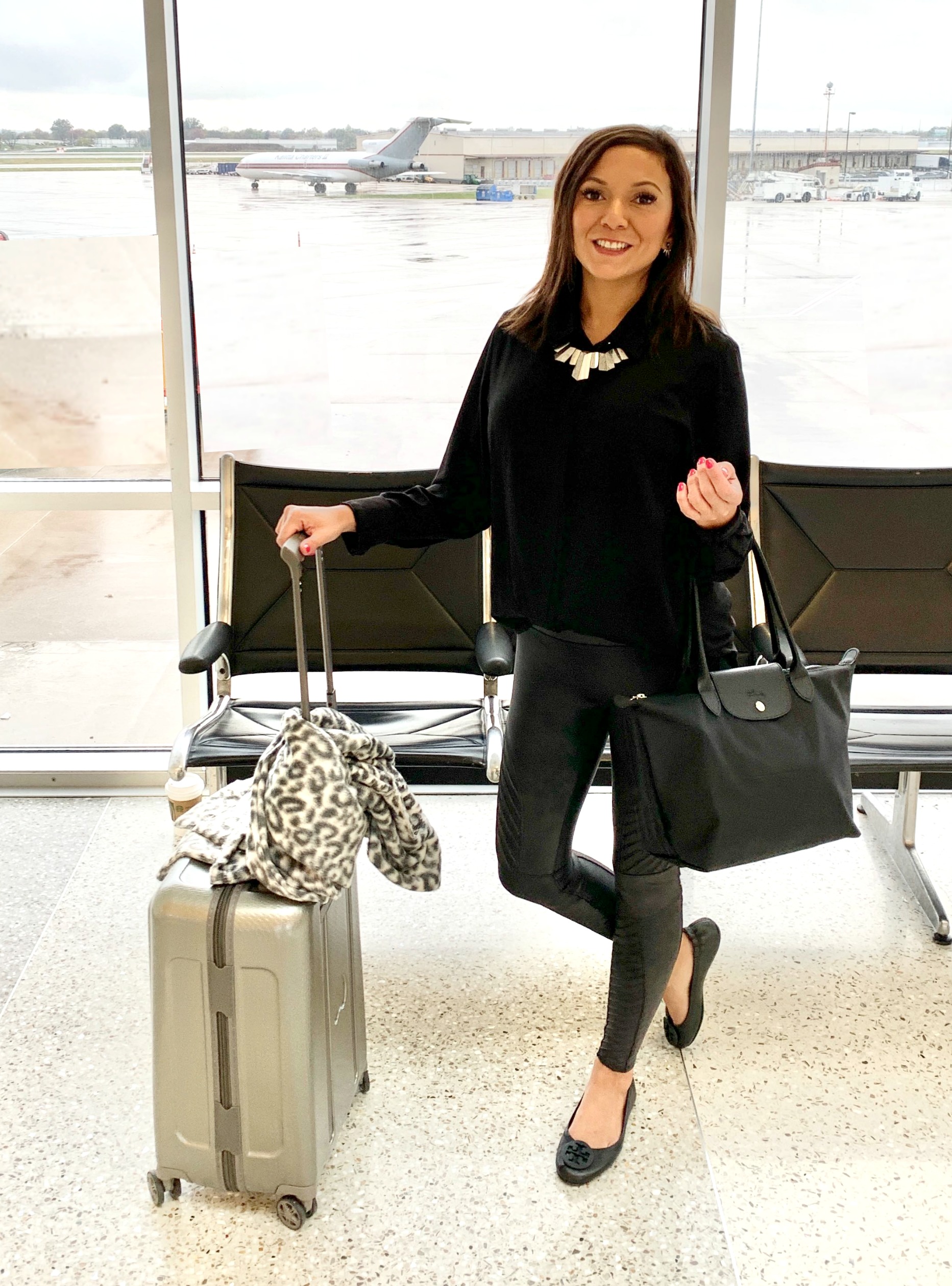 My 10 Favorite Airport Outfits to Inspire Your 2020 Travel Style (And Travel  Essentials for Jetsett…