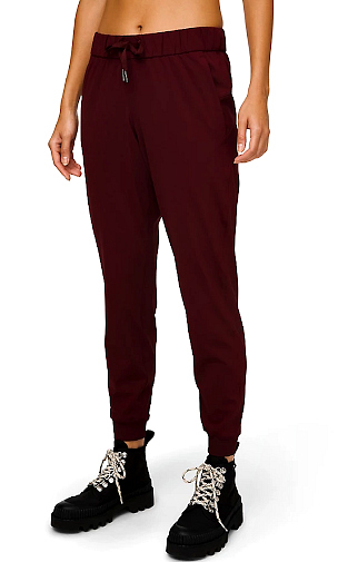 Most Comfortable Pants for Women: 13 Travel Faves