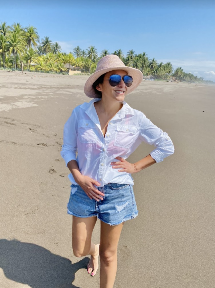 11 Best Travel Shirts for Women Recommended by Readers