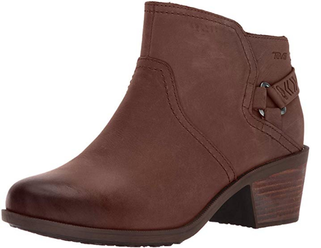 Best Womens Narrow Shoes for Travel That Are Comfortable and Cute