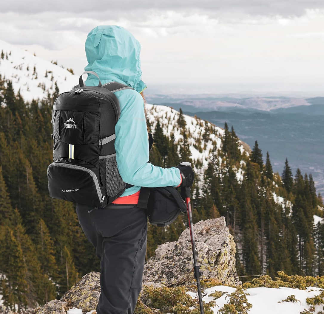 best-daypacks-for-hiking