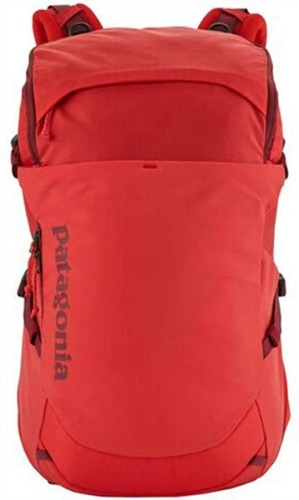 10 Best Daypacks for Hiking That Are Lightweight and Easy to Carry