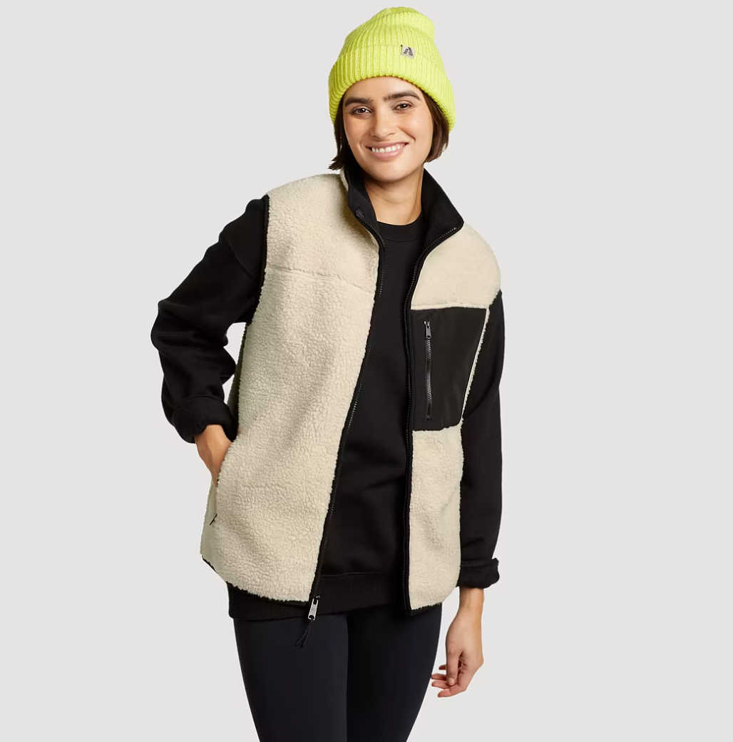 travel-vest