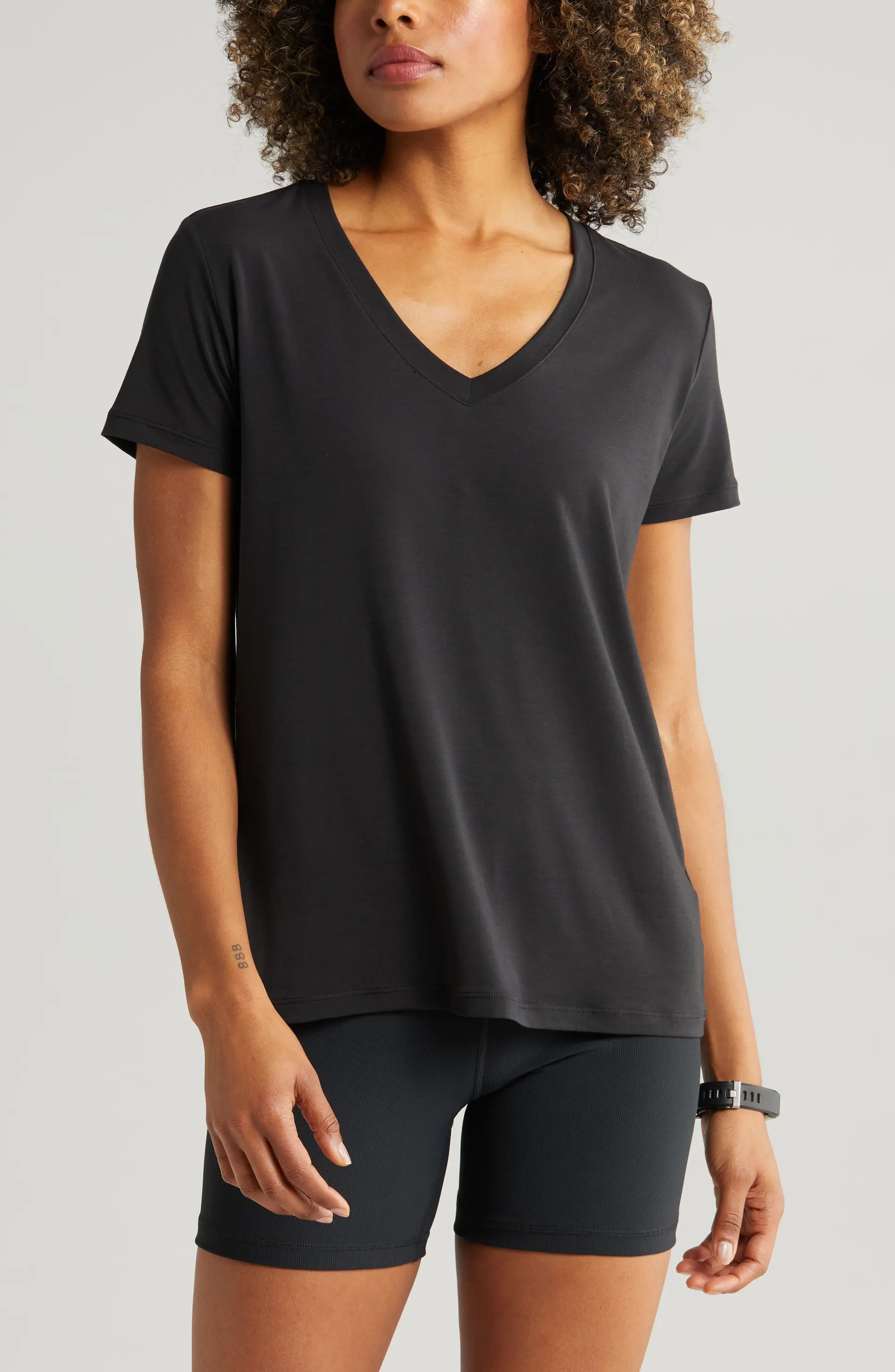 best-black-t-shirt-womens