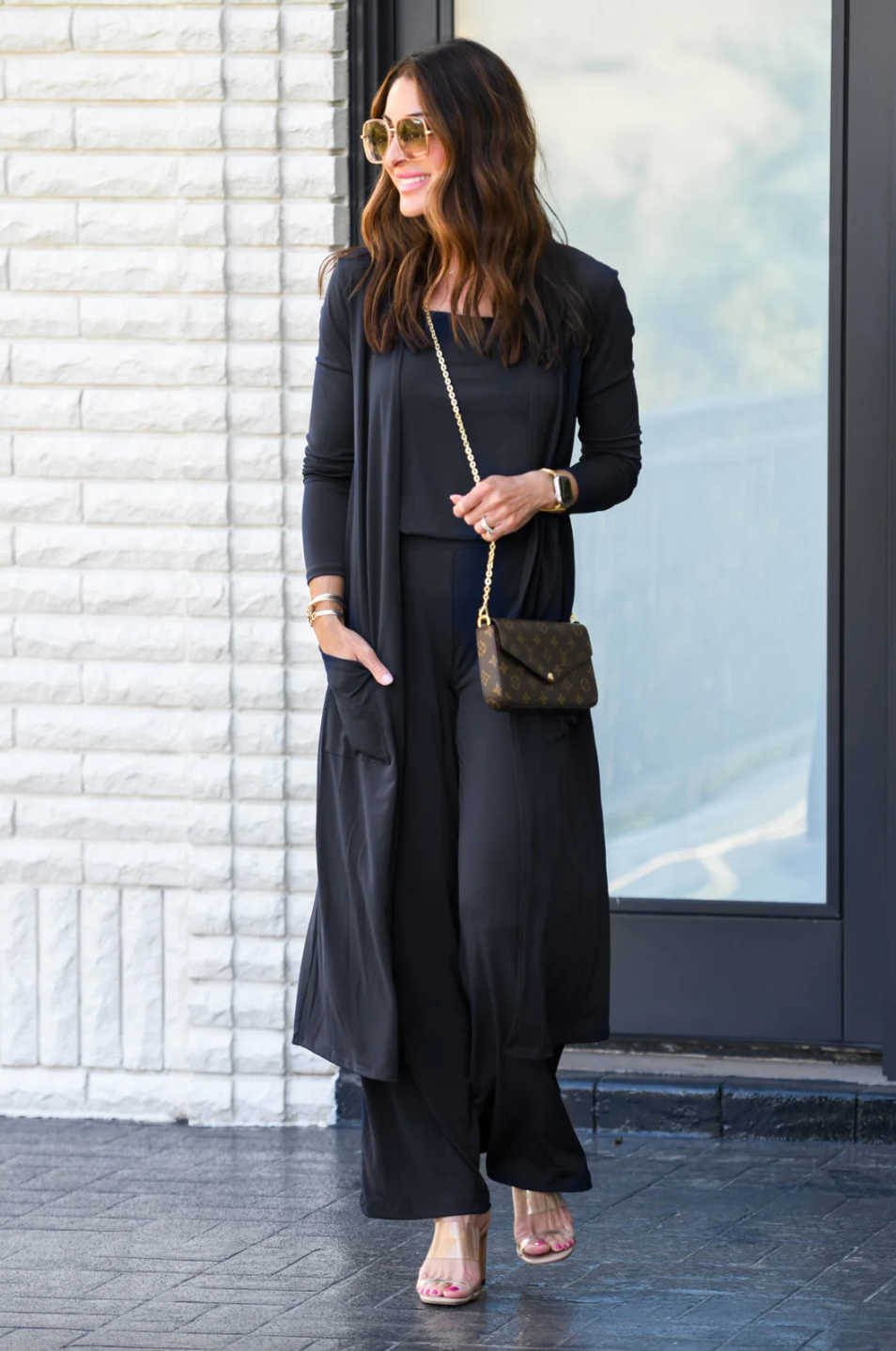 comfortable-airplane-flight-pants