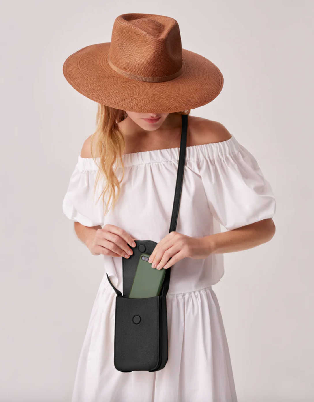 best-phone-crossbody-bag