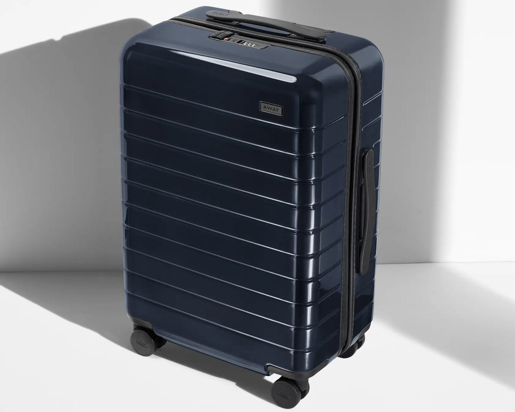 away-luggage-reviews