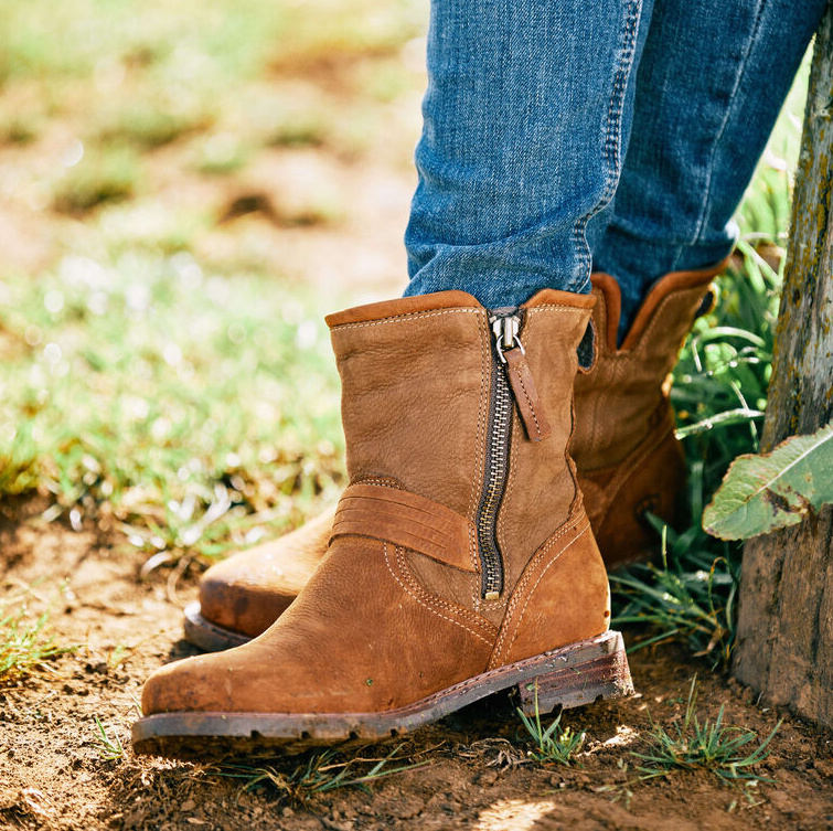 womens-motorcycle-boots