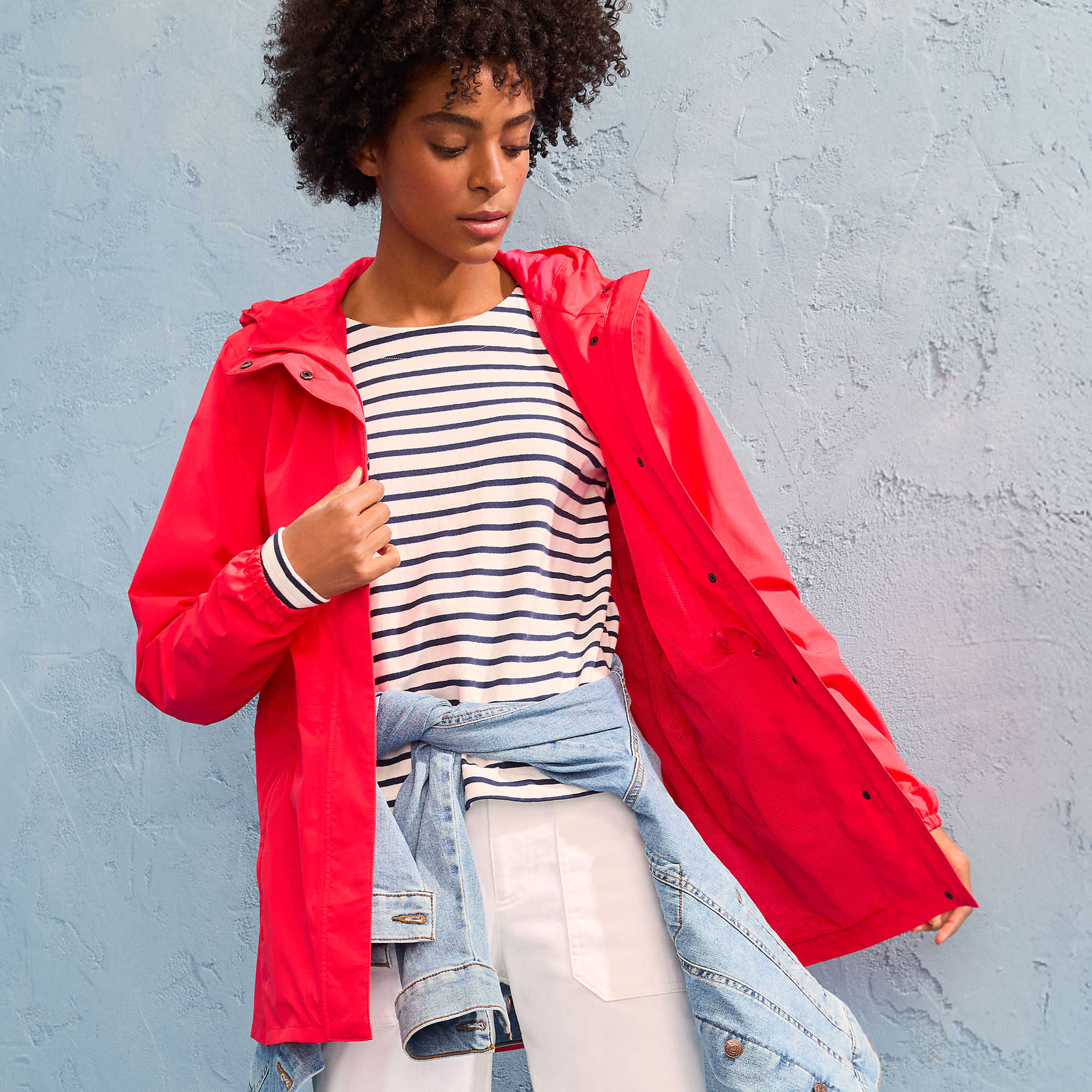lightweight-jackets-for-summer-travel