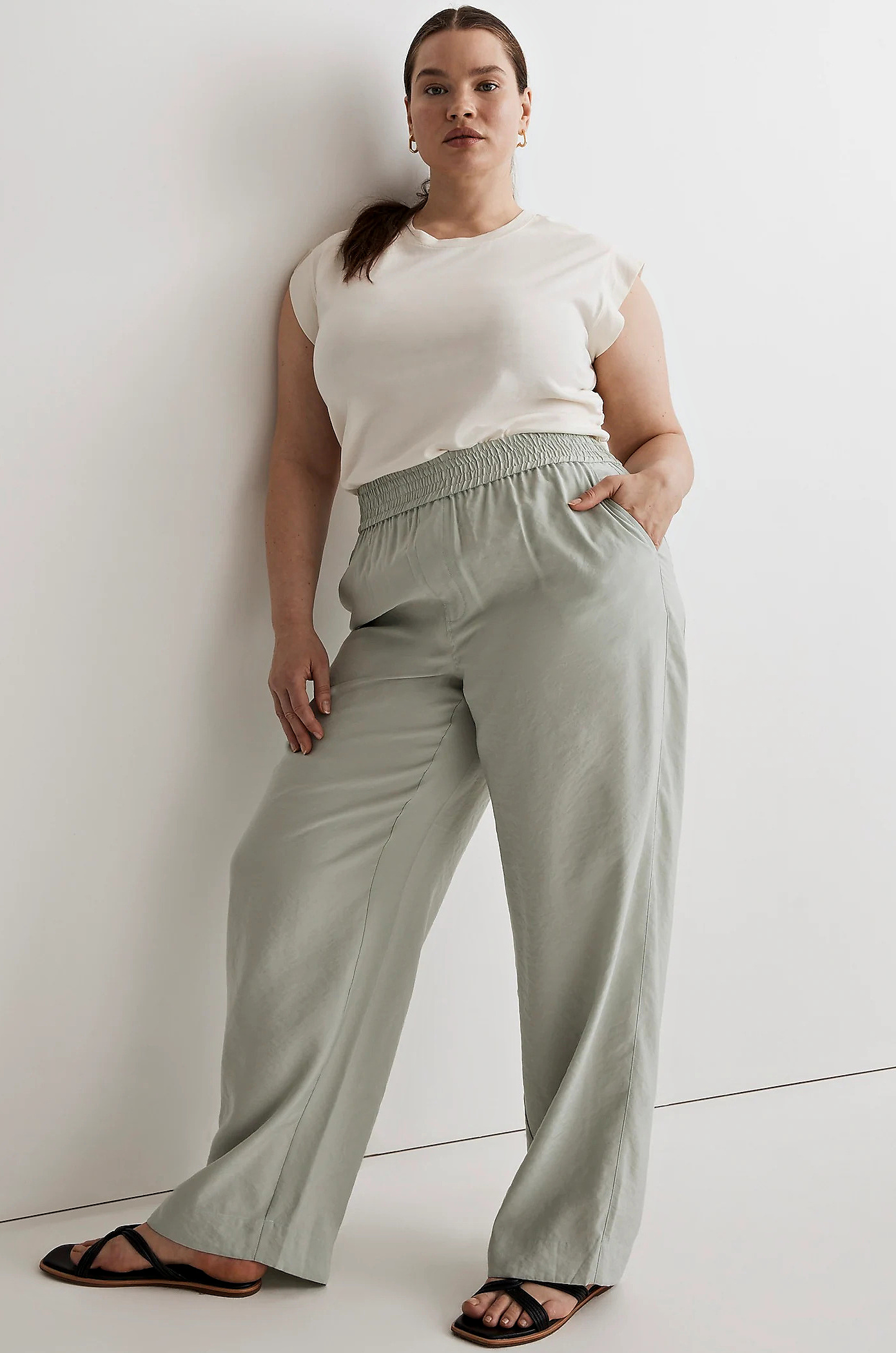 Best Wide Leg Pants for Women: Comfy for Flights or Sightseeing