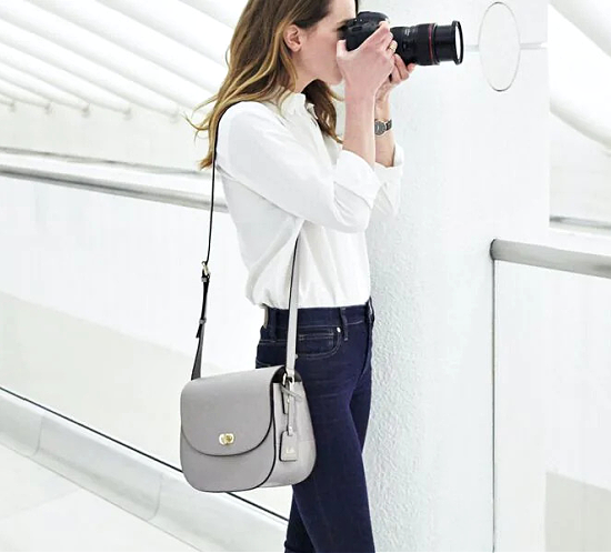 Winter Holiday With Lo & Sons Crossbody - Bon Traveler