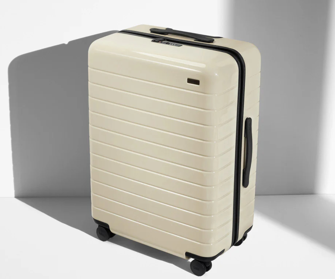 best-medium-checked-luggage