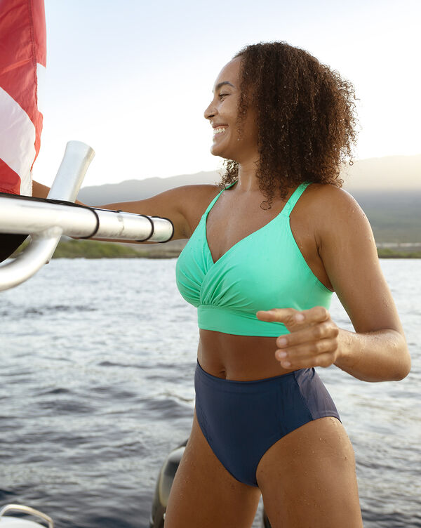 tips-and-tricks-to-find-the-best-swimsuit-for-your-body-type