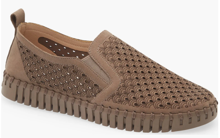 reader-must-haves-july