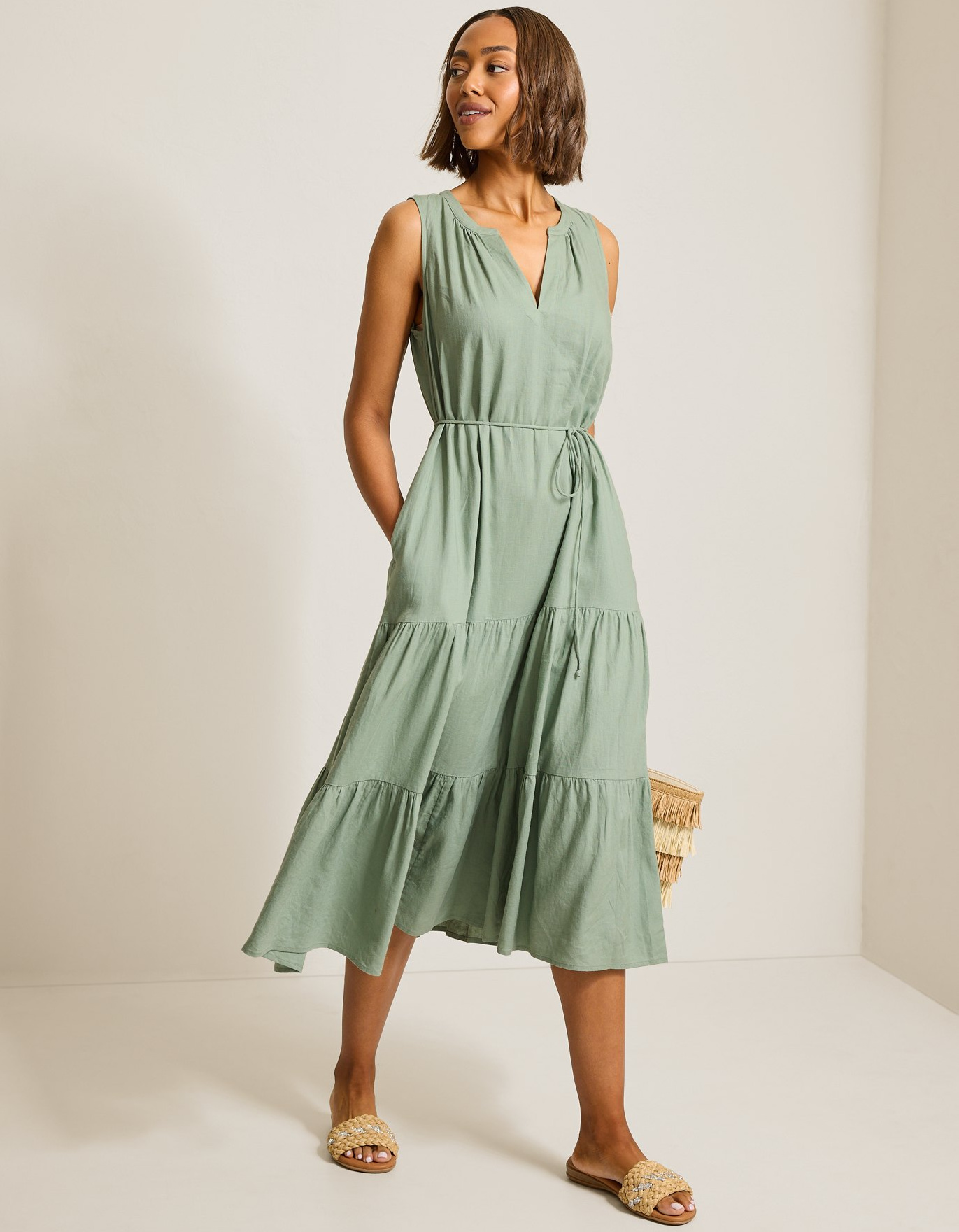 best-dress-for-hot-weather-travels