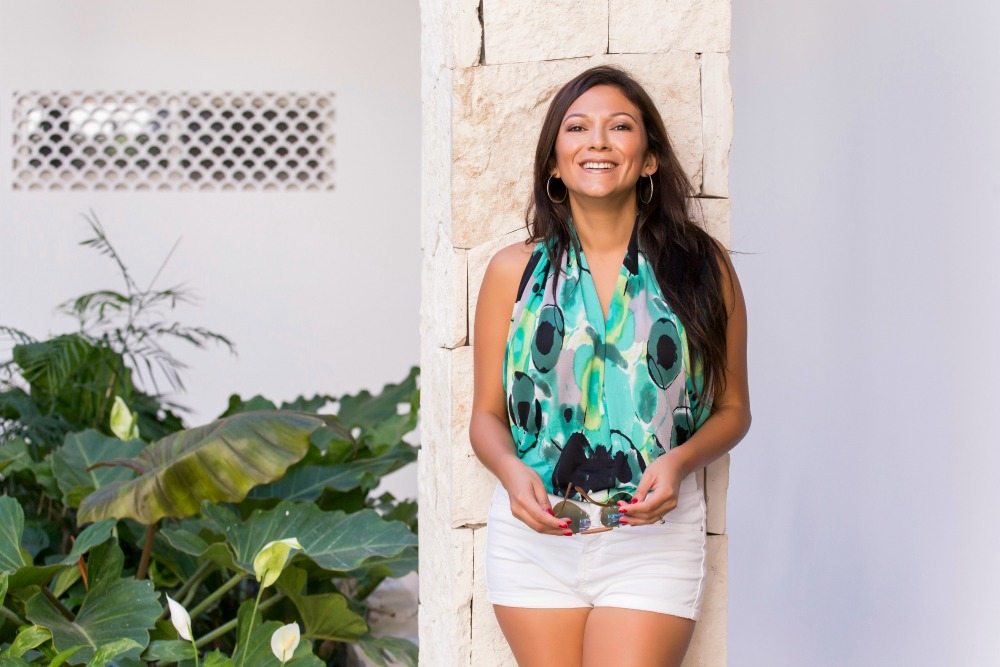 We chat versatile fashion with Canadian travel wear designer Diane Kroe